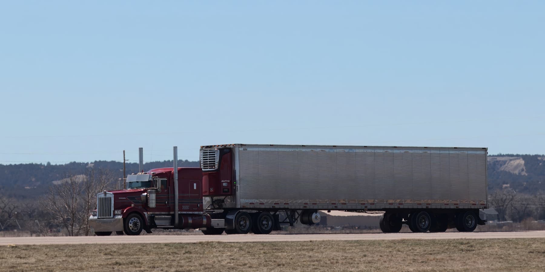 Semi truck traveling east on Interstate 80 in Nebraska